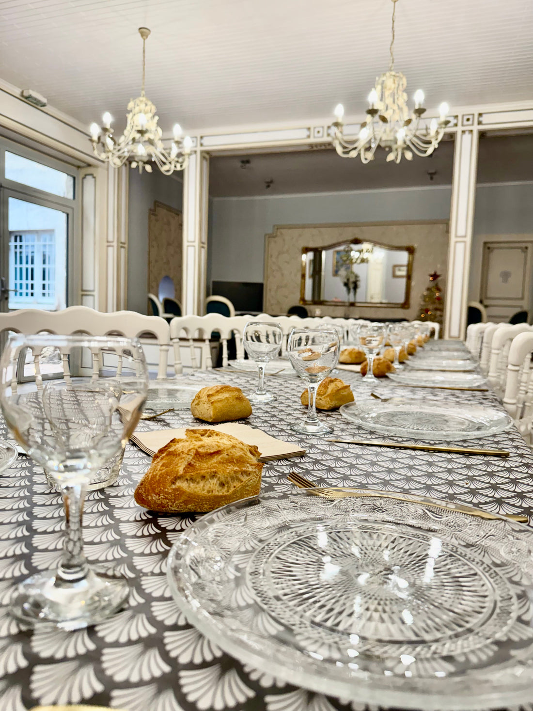 Combien de vaisselle prévoir pour un mariage ? (Guide complet)